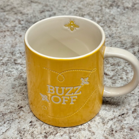 “Buzz Off” Spring Summer Collection Mug - Picture 3 of 5